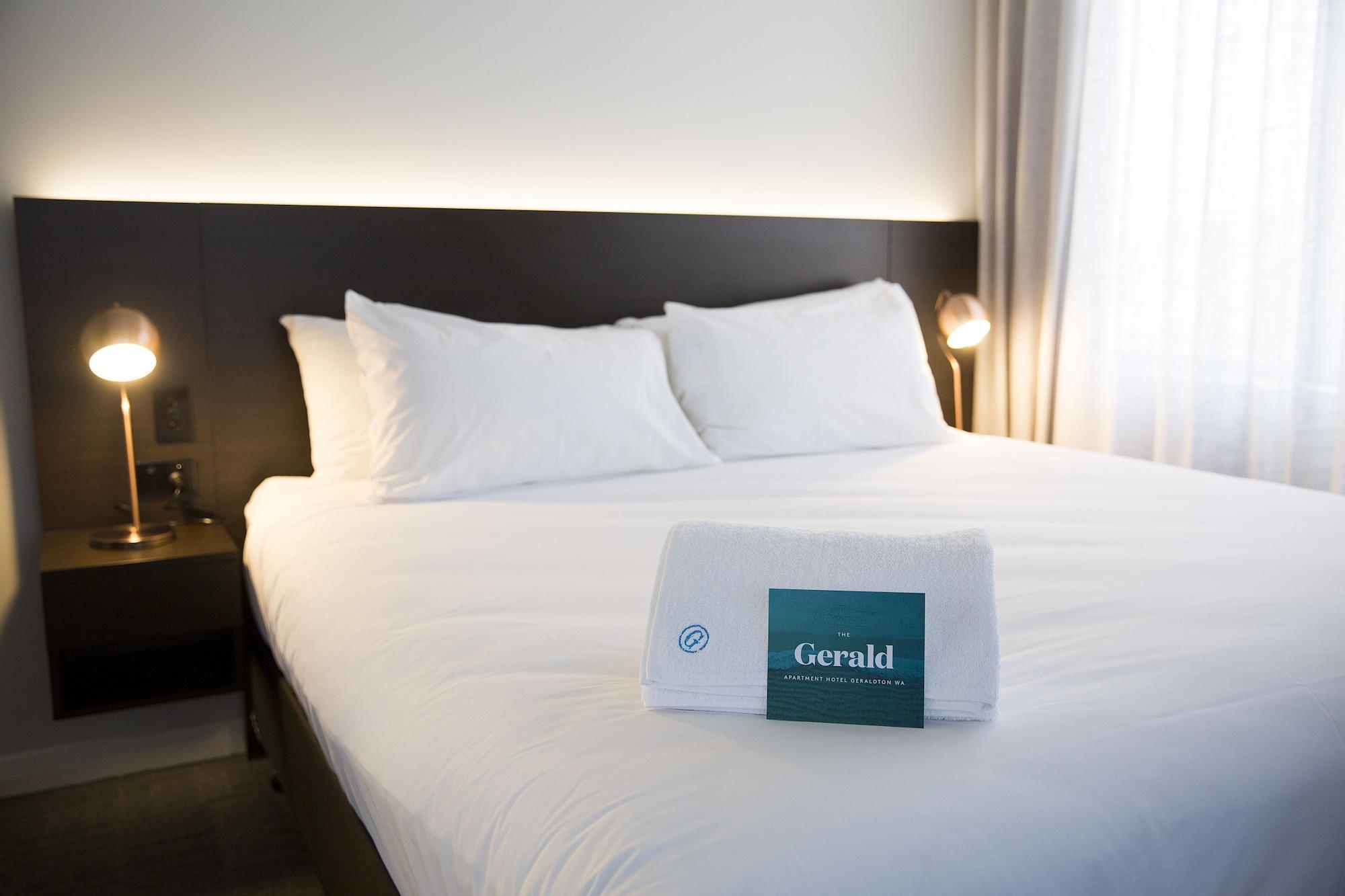 The Gerald Apartment Hotel 제럴턴 외부 사진